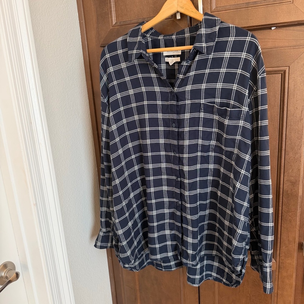 Treasure & Bond Navy Boyfriend Soft Flannel - Picture 2 of 5